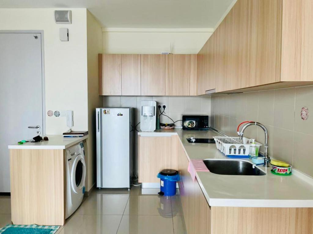 Homestay I-City Cantik, Tenang, Wifi, 4K Smart Tv, Netflix, Coway, Free Parking Shah Alam Exterior foto