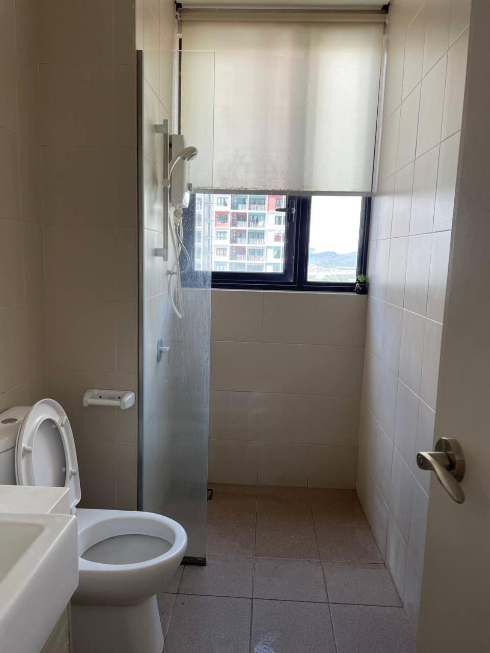 Homestay I-City Cantik, Tenang, Wifi, 4K Smart Tv, Netflix, Coway, Free Parking Shah Alam Exterior foto